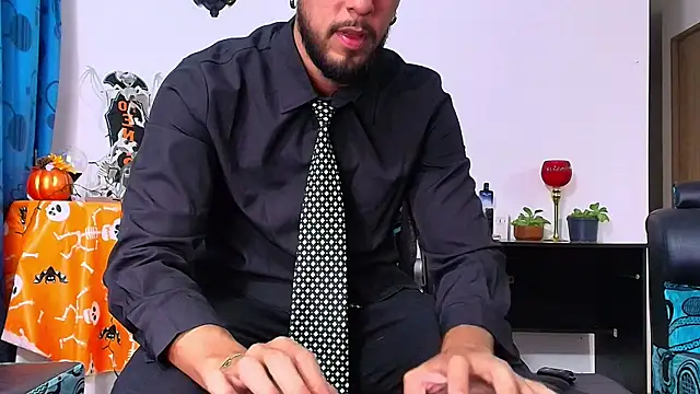 Snapshot of DaveSoldier chatting on 11/08/25, 08:03 DaveSoldier online show from 11/08/25, 08:03