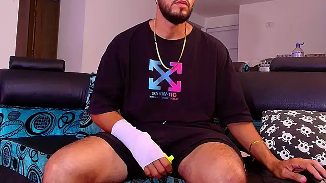 Snapshot of DaveSoldier chatting on 12/02/25, 03:40 DaveSoldier online show from 12/02/25, 03:40