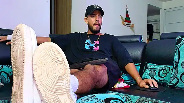 Snapshot of DaveSoldier chatting on 01/15/26, 05:01 DaveSoldier online show from 01/15/26, 05:01