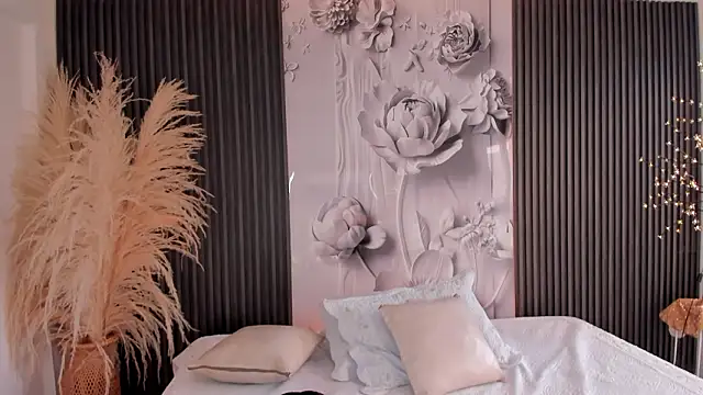 ShaniaDaniels online show from 02/15/26, 10:17