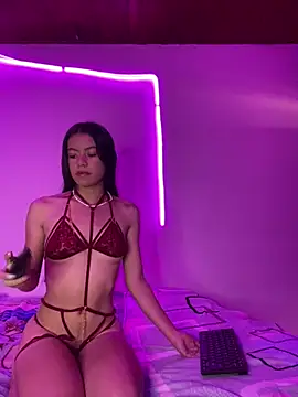 Snapshot of annaandgray chatting on 12/16/25, 02:55 annaandgray online show from 12/16/25, 02:55