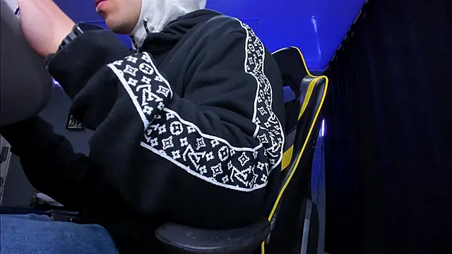 alexgiraldo   online show from 10/16/25, 11:00