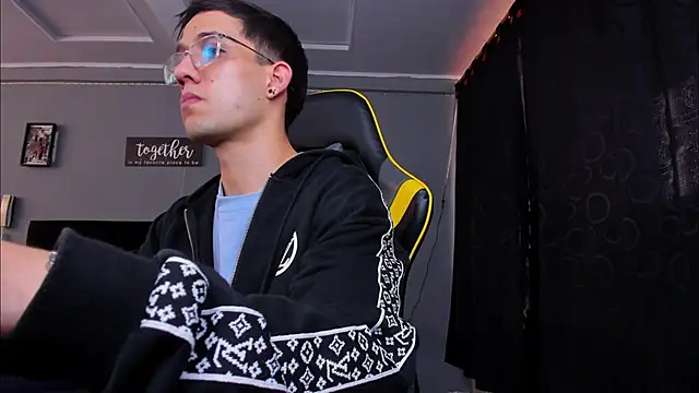 alexgiraldo   online show from 10/25/25, 12:13