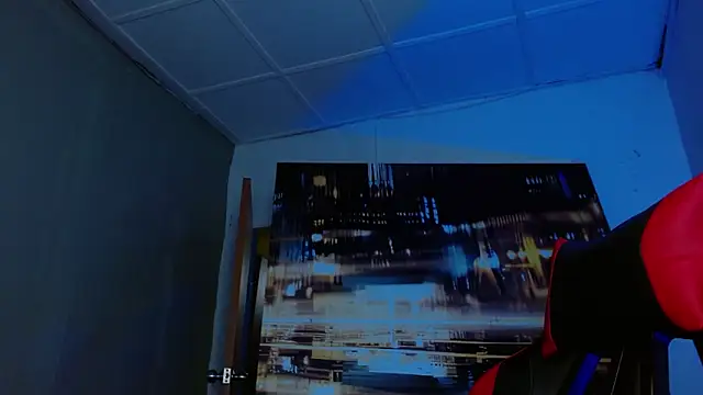 Snapshot of alexgiraldo__ chatting on 05/16/26, 11:57 alexgiraldo online show from 05/16/26, 11:57