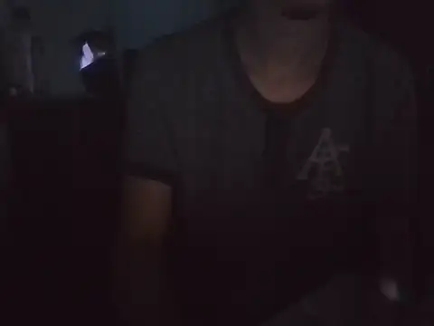 Snapshot of chicooxx chatting on 09/29/25, 03:33 chicooxx online show from 09/29/25, 03:33