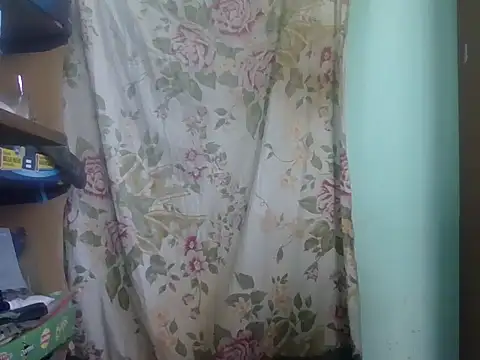 Snapshot of chicooxx chatting on 10/11/25, 09:57 chicooxx online show from 10/11/25, 09:57