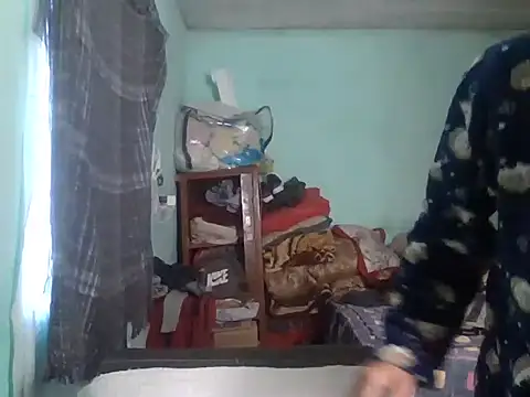 Snapshot of chicooxx chatting on 11/14/25, 02:05 chicooxx online show from 11/14/25, 02:05