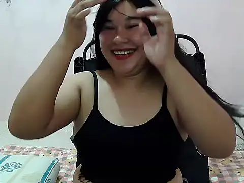 Snapshot of Kiarra_69 chatting on 05/03/26, 12:33 Kiarra 69 online show from 05/03/26, 12:33