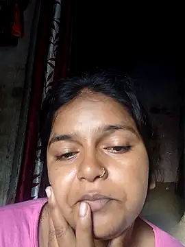 Snapshot of heena3355 chatting on 09/15/25, 11:10 heena3355 online show from 09/15/25, 11:10