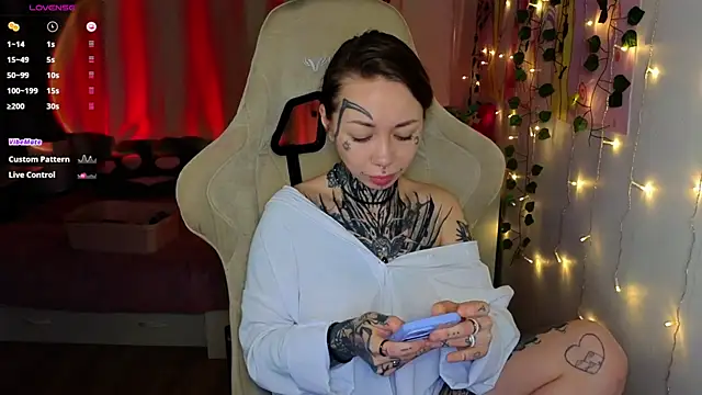 bunnykellyyy online show from 02/20/26, 07:03