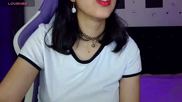 Snapshot of AvlieQueen chatting on 04/10/26, 07:46 AvlieQueen online show from 04/10/26, 07:46