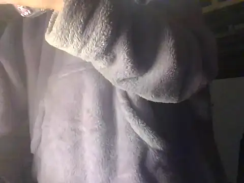 Snapshot of Wen_Vexxx chatting on 10/19/25, 01:28 Wen Vexxx online show from 10/19/25, 01:28