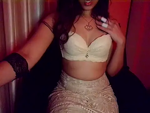 redruby xoxo online show from 11/11/25, 07:36