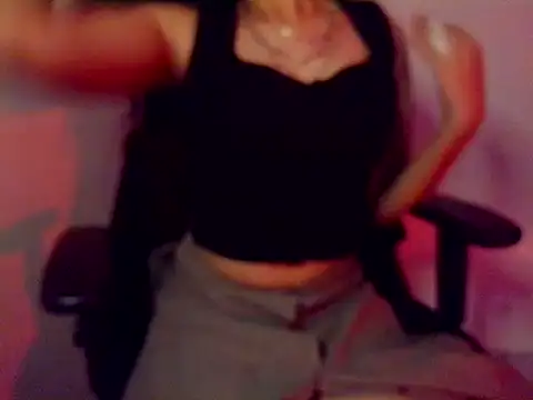 Snapshot of redruby_xoxo chatting on 04/02/26, 08:45 redruby xoxo online show from 04/02/26, 08:45