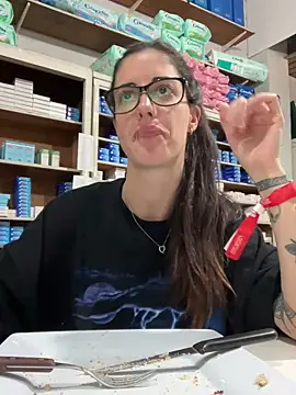 ferchule7 online show from 10/01/25, 04:46