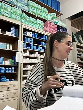 ferchule7 online show from 11/13/25, 05:23