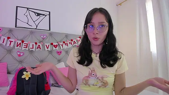 Naughty Couple83 online show from 02/18/26, 07:54