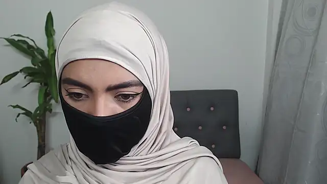 jade nassar online show from 10/25/25, 03:36