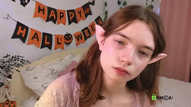 Evi Brook online show from 10/18/25, 11:33