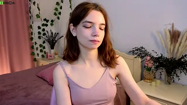 Evi Brook online show from 12/22/25, 01:52