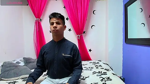 mabelineyesgreen303av online show from 10/02/25, 01:23