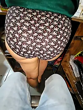 Snapshot of indianhotwife639 chatting on 04/11/26, 07:56 indianhotwife639 online show from 04/11/26, 07:56