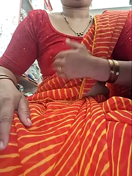 Snapshot of indianhotwife639 chatting on 07/20/26, 05:55 indianhotwife639 online show from 07/20/26, 05:55