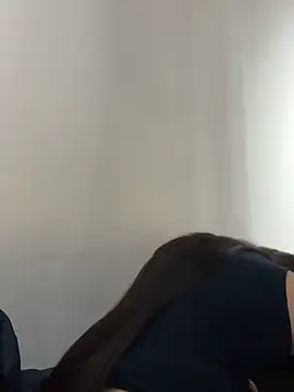 Alyha Cortes online show from 11/10/25, 01:32