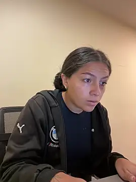 Alyha Cortes online show from 03/10/26, 01:49