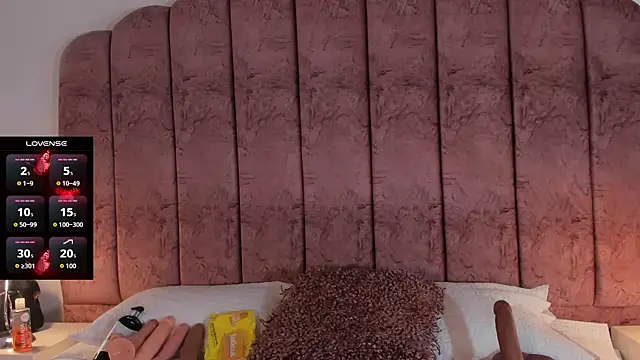 ValeskaZuev1 online show from 10/09/25, 07:01