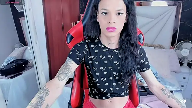 Snapshot of sara_slut21 chatting on 12/02/24, 07:27 sara slut21 online show from 12/02/24, 07:27