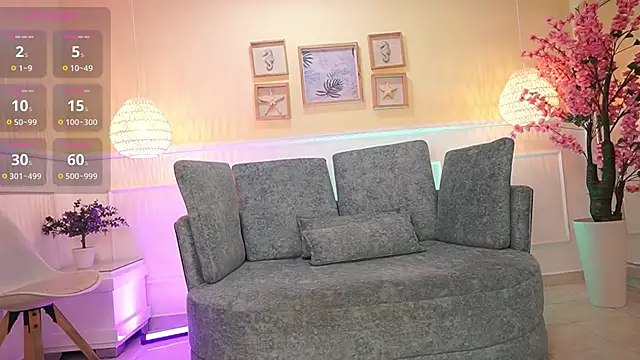 LoonaNyx online show from 09/18/25, 11:34