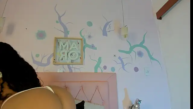 Snapshot of NoahPerez chatting on 11/02/25, 09:28 NoahPerez online show from 11/02/25, 09:28