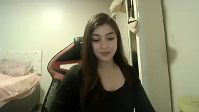 Snapshot of Becca_B chatting on 11/26/25, 11:06 Becca B online show from 11/26/25, 11:06