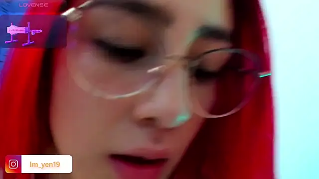 Snapshot of adahraa_younng chatting on 09/13/25, 11:26 adahraa younng online show from 09/13/25, 11:26