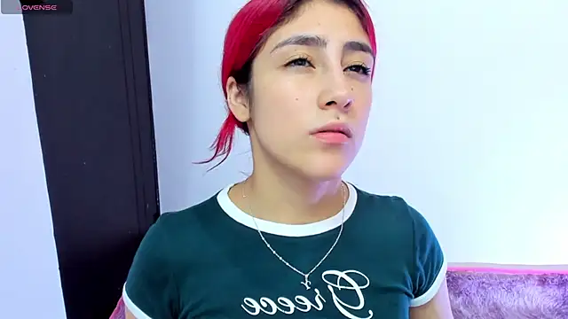 Snapshot of adahraa_younng chatting on 10/21/25, 03:57 adahraa younng online show from 10/21/25, 03:57