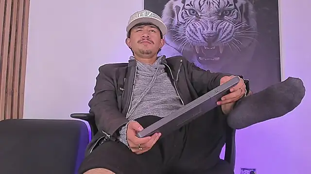 DimitriDeluxe online show from 09/28/25, 11:48