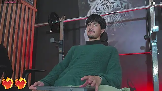 DimitriDeluxe online show from 10/25/25, 07:41