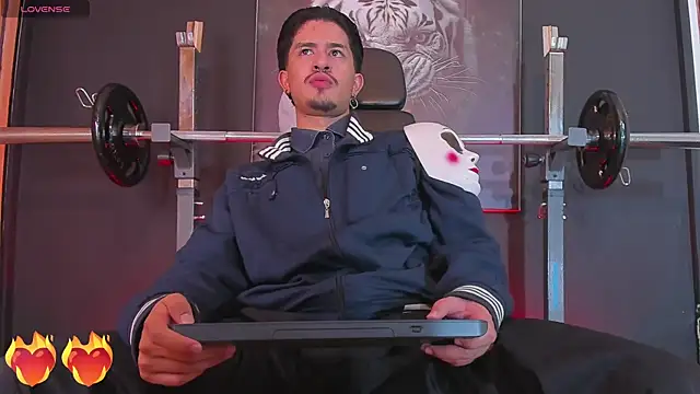 DimitriDeluxe online show from 11/01/25, 08:11