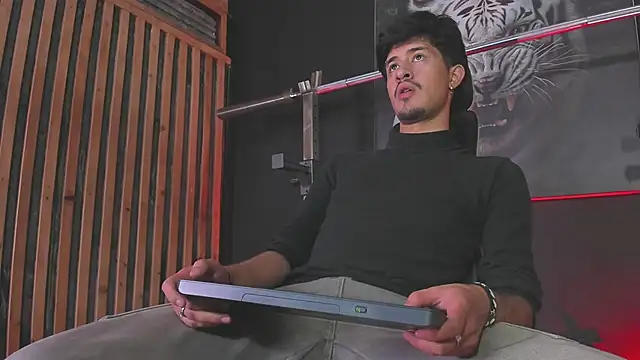 DimitriDeluxe online show from 11/13/25, 08:08