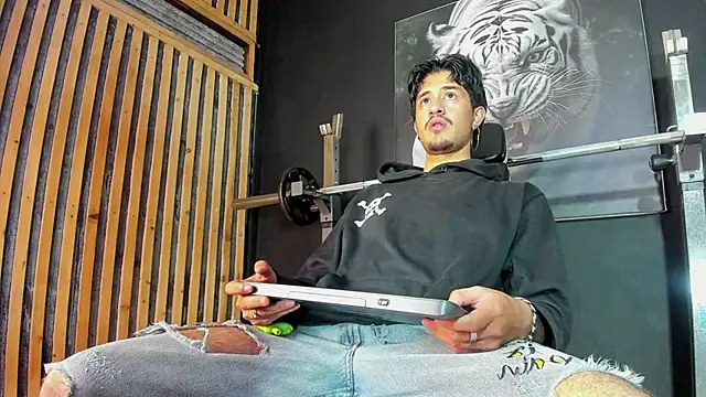 DimitriDeluxe online show from 11/18/25, 08:13