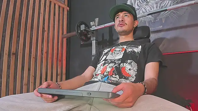 DimitriDeluxe online show from 12/13/25, 07:53