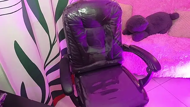 kathie lozada online show from 09/24/25, 04:16