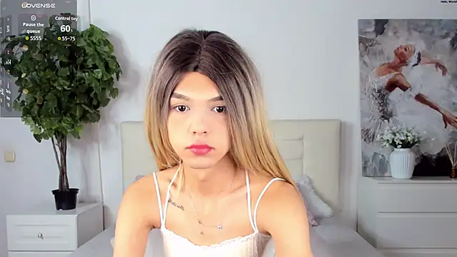 Snapshot of MadonnaRossi chatting on 03/20/26, 09:30 MadonnaRossi online show from 03/20/26, 09:30