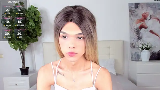 Snapshot of MadonnaRossi chatting on 04/09/26, 02:00 MadonnaRossi online show from 04/09/26, 02:00