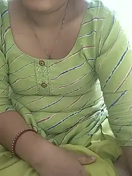 Diya-Sharmaa online show from 10/13/25, 05:07