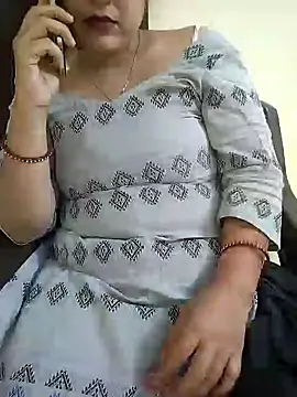Diya-Sharmaa online show from 10/15/25, 04:56