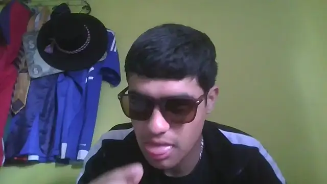 Snapshot of juanfritaa21 chatting on 10/05/25, 06:50 juanfritaa21 online show from 10/05/25, 06:50