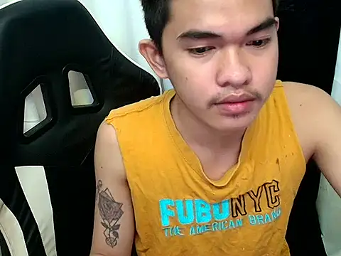 Snapshot of joncum4u chatting on 04/03/26, 03:10 joncum4u online show from 04/03/26, 03:10