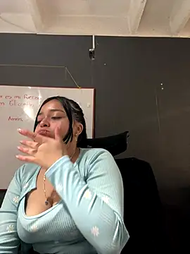 Emily Rivers  online show from 12/02/25, 01:28